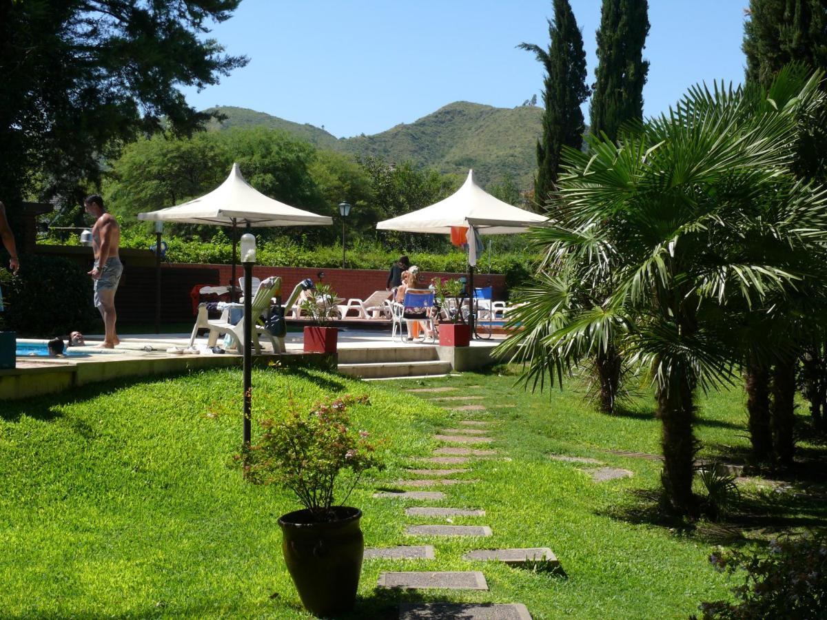 Hotel Blumig Villa General Belgrano Luaran gambar