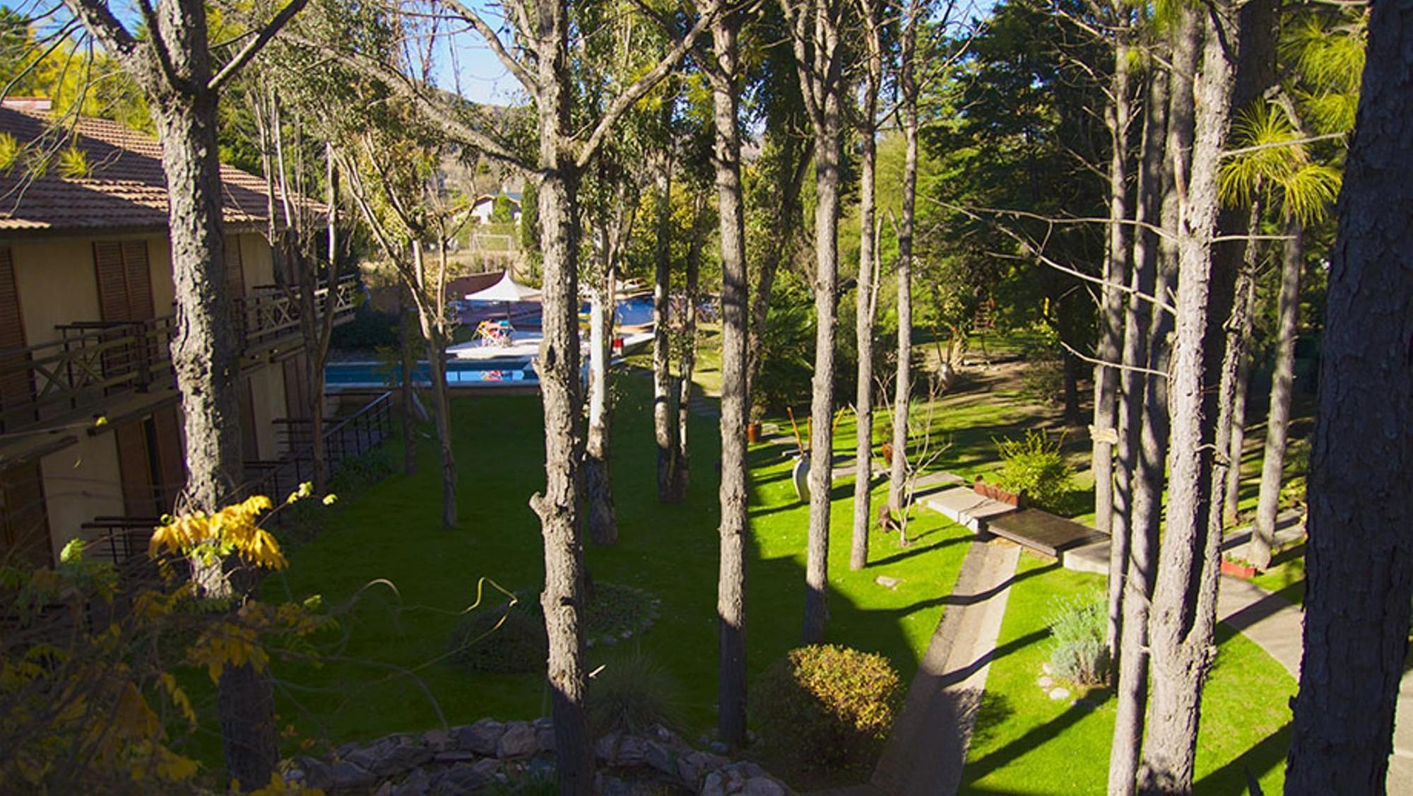 Hotel Blumig Villa General Belgrano Luaran gambar