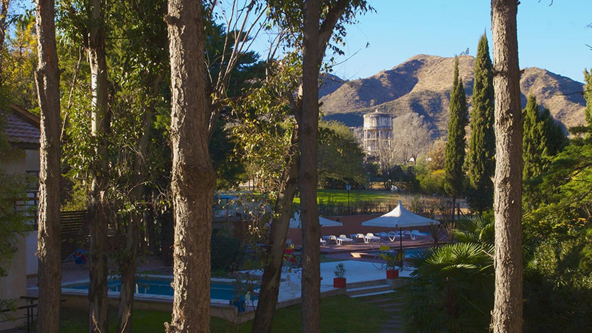Hotel Blumig Villa General Belgrano Luaran gambar