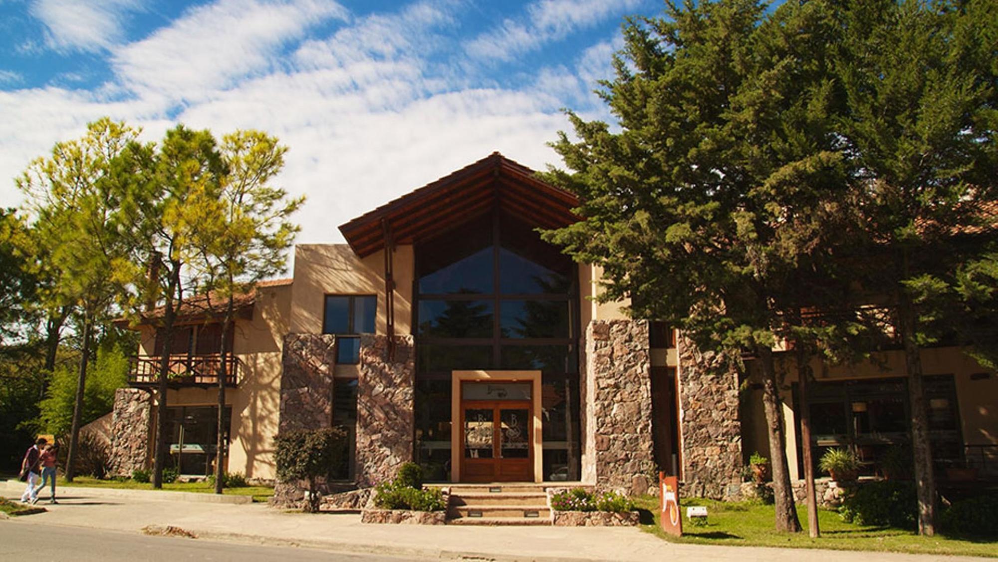 Hotel Blumig Villa General Belgrano Luaran gambar